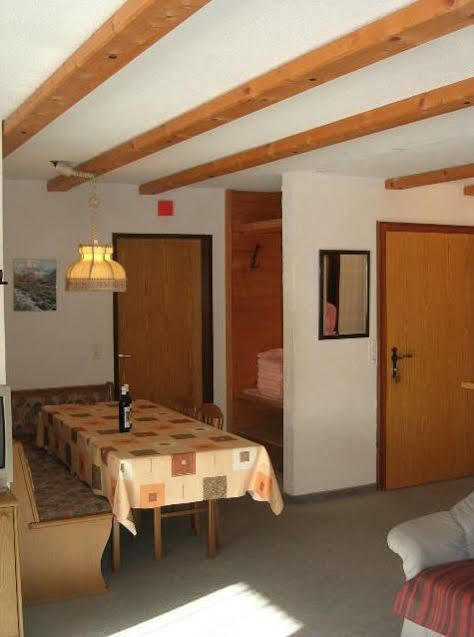 דירות זאמנאון Haus Che D'Mot מראה חיצוני תמונה